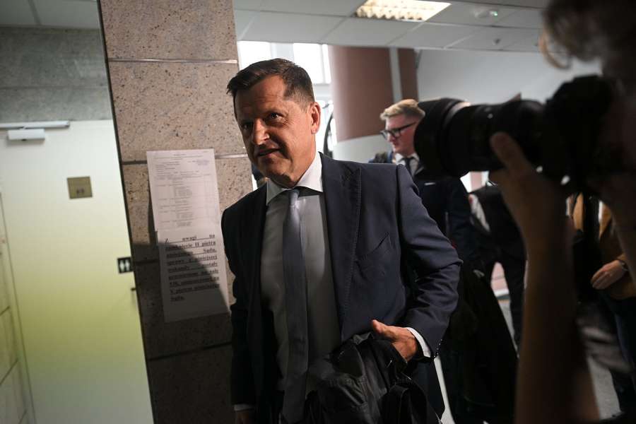 Cezary Kucharski podczas czerwcowej rozprawy z Lewandowskim