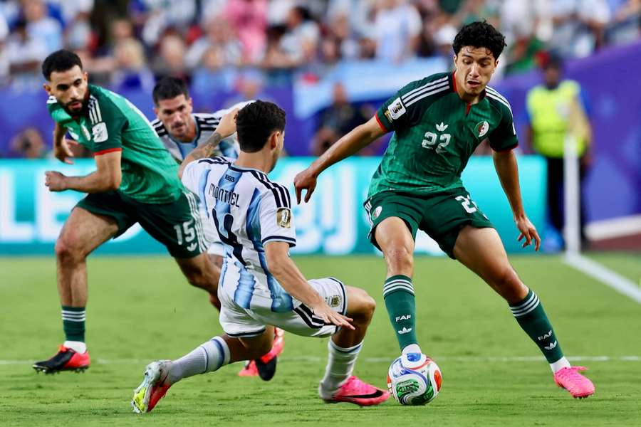 Ibrahim Maza hat gegen Argentinien ein auffälliges WM-Debüt geliefert. Ibrahim Maza hat gegen Argentinien ein auffälliges WM-Debüt geliefert.