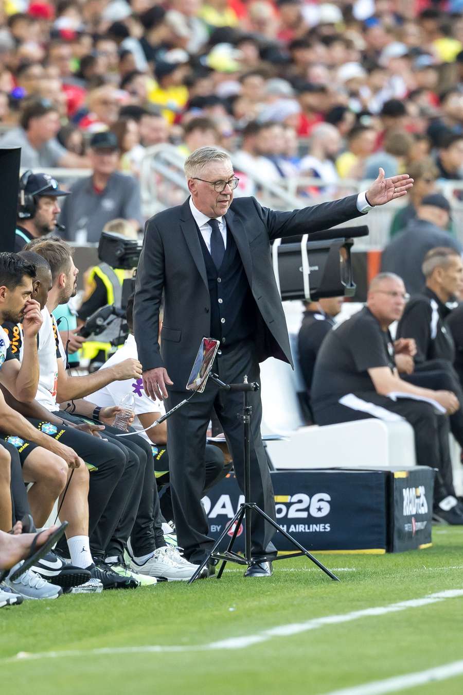 A missão da vez está com Carlo Ancelotti A missão da vez está com Carlo Ancelotti