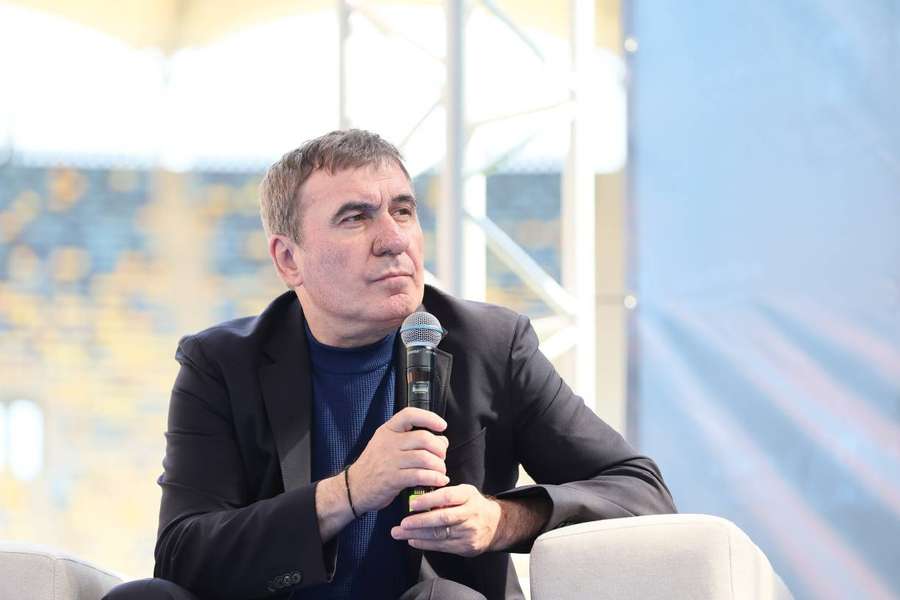 Pe 20 aprilie, Gheorghe Hagi a început un nou mandat ca selecționer al României