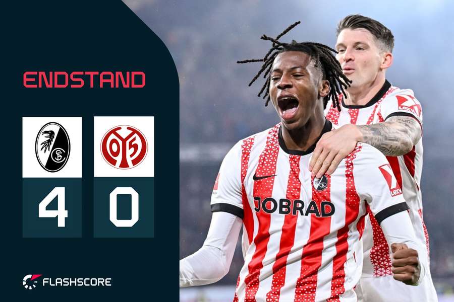 Johan Manzambi bejubelt sein 3:0.