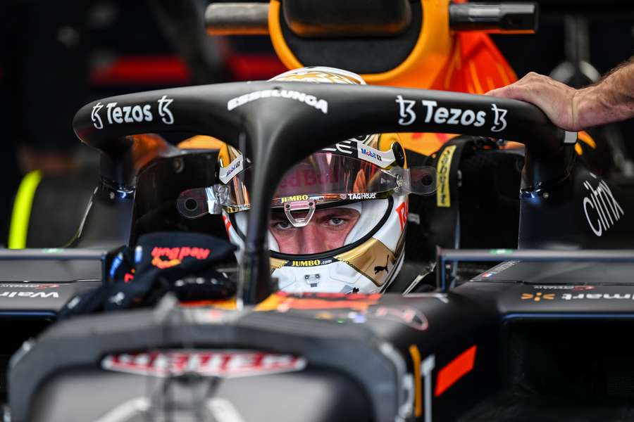 Verstappen pits during qualifying for the Italian GP