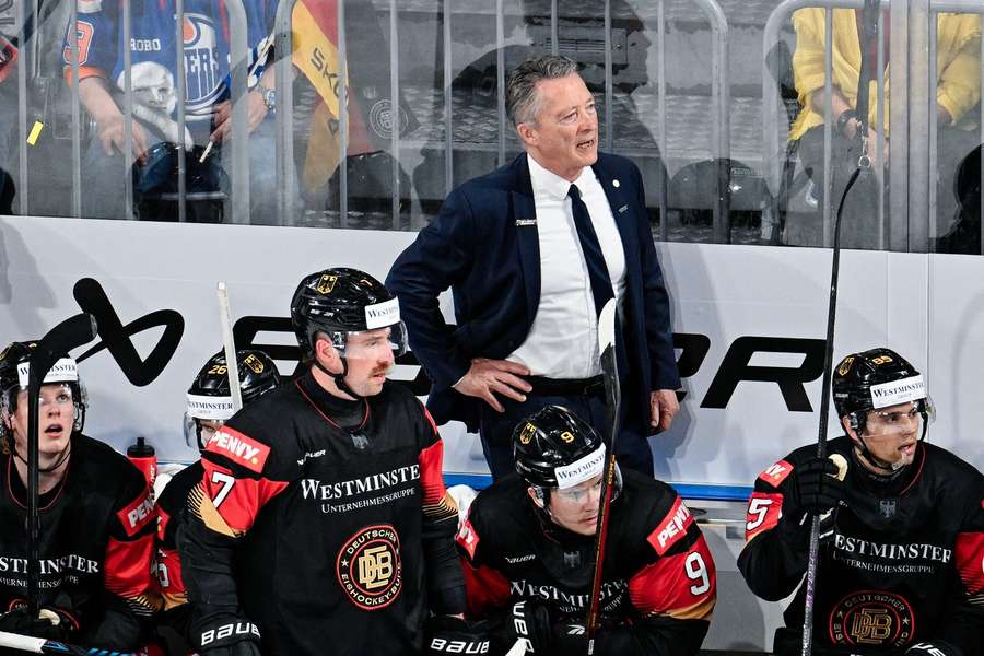 Bundestrainer Kreis beim Testspiel gegen die USA