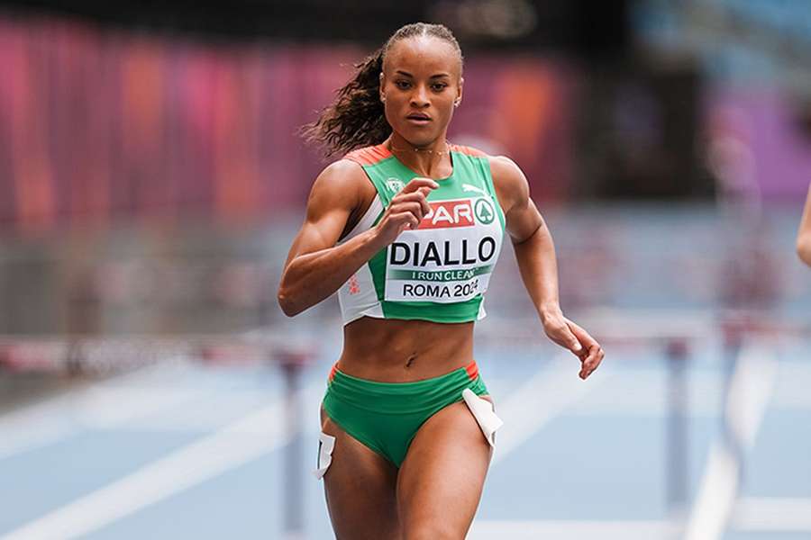 Fatoumata Diallo veste as cores de Portugal