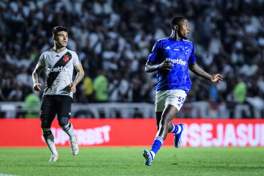 Com cinco desfalques, empate ficou de bom tamanho para o Cruzeiro