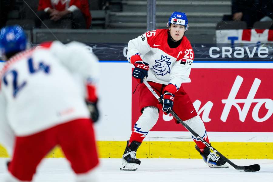 Kapitán české hokejové dvacítky Jiří Kulich vyhrál s 12 body produktivitu MS