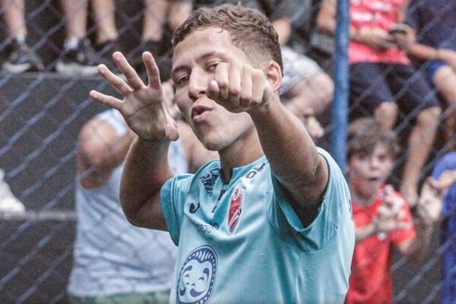 Kauã Oliveira deu nas vistas na Copinha do Brasil