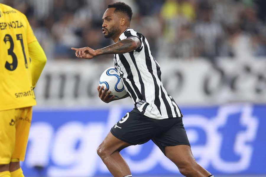 Danilo Pereira marcou cedo, mas não conseguiu inflamar a reação do Botafogo