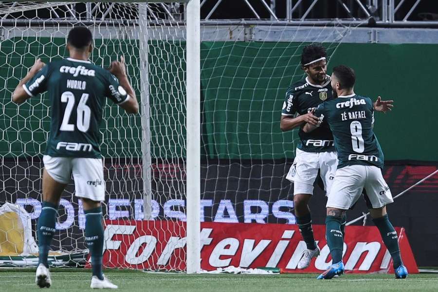 Campeão Palmeiras vence, Fla empata e Atlético-GO está muito perto da Série B