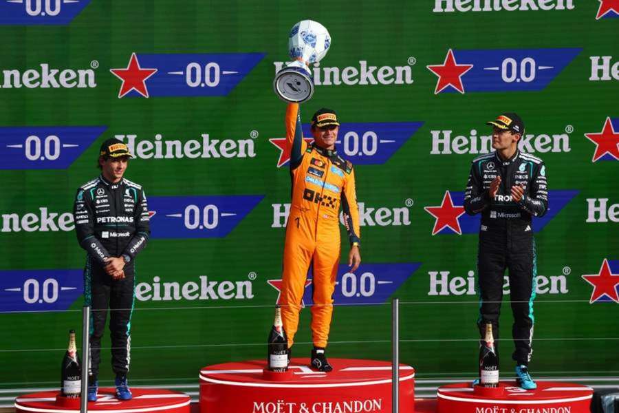 Lando Norris wygrał ostatni wyścig w Zandvoort. Verstappen rozbił się na początku wyścigu Lando Norris wygrał ostatni wyścig w Zandvoort. Verstappen rozbił się na początku wyścigu