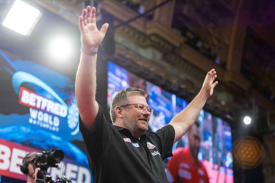 James Wade no palco do Empress Ballroom.