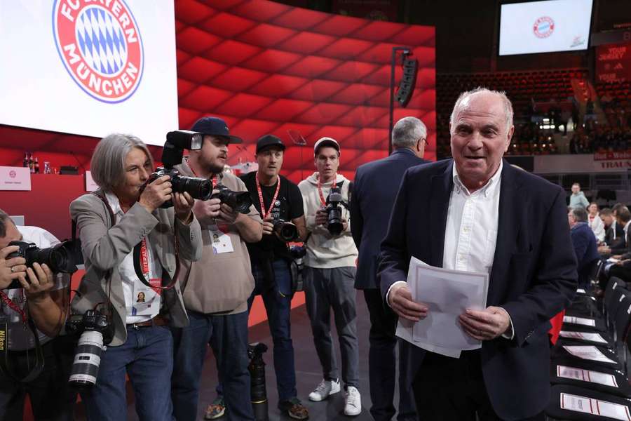 Uli Hoeness afirmou que para a Europa vencer a concorrência desleal dos sauditas será necessário investir na base 