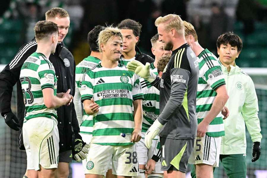 Celtic close on stumbling Scottish leaders Hearts