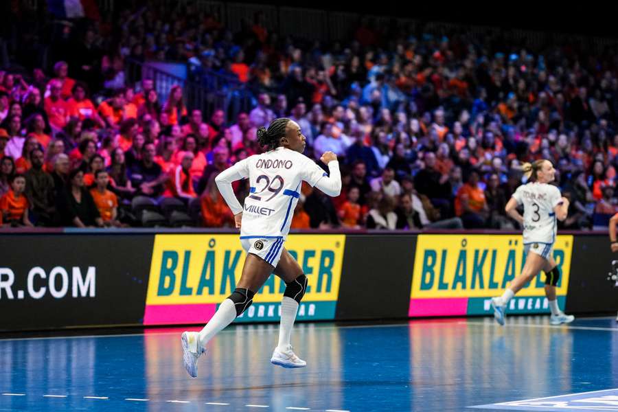 Sans la manière, la France écrase l'Argentine et se qualifie pour les quarts du Mondial