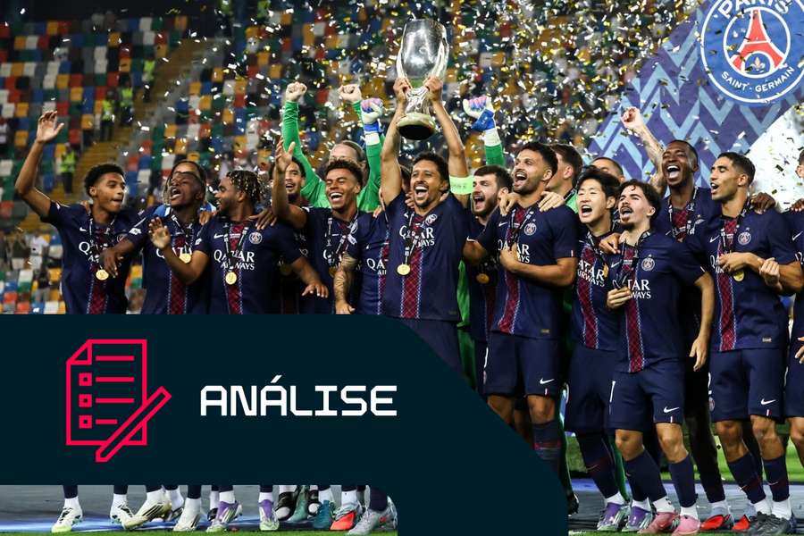 Os jogadores do PSG festejam a conquista da Supertaça Europeia