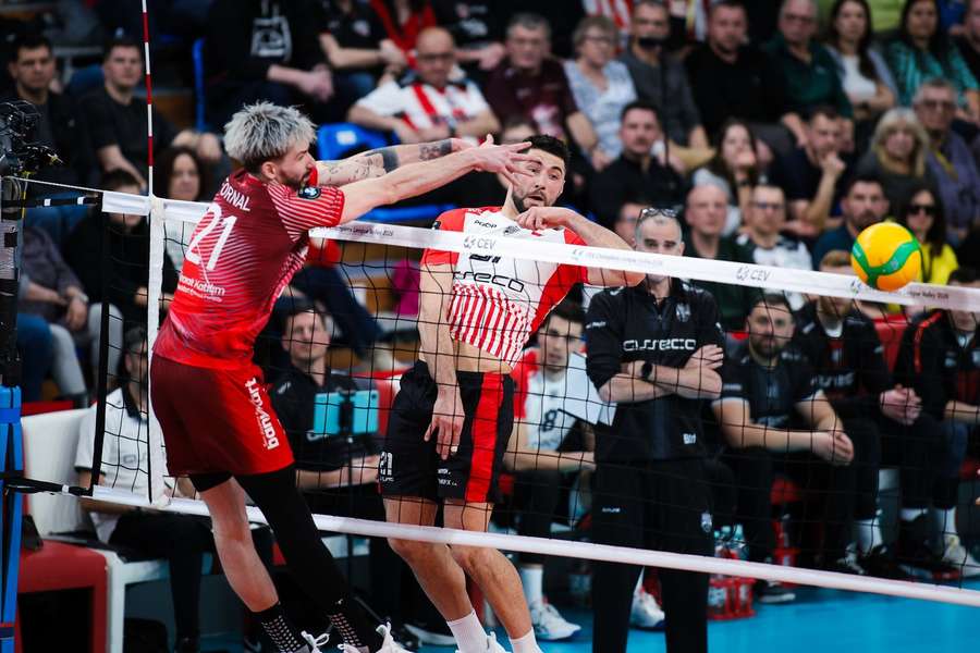 Resovia poległa u siebie z Ziraat w Lidze Mistrzów, drużyna Fornala bliżej Final Four