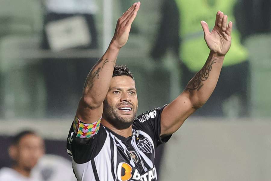 Hulk garantiu vitória do Galo no Horto