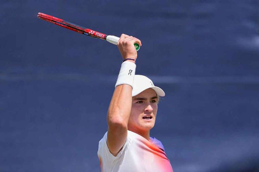 O tenista de 18 anos tenta chegar ao 1º Grand Slam da carreira