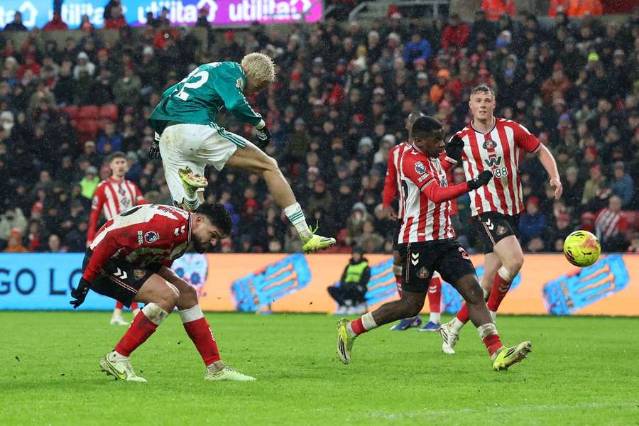 Liverpool bat Sunderland et reste au contact du Top-4