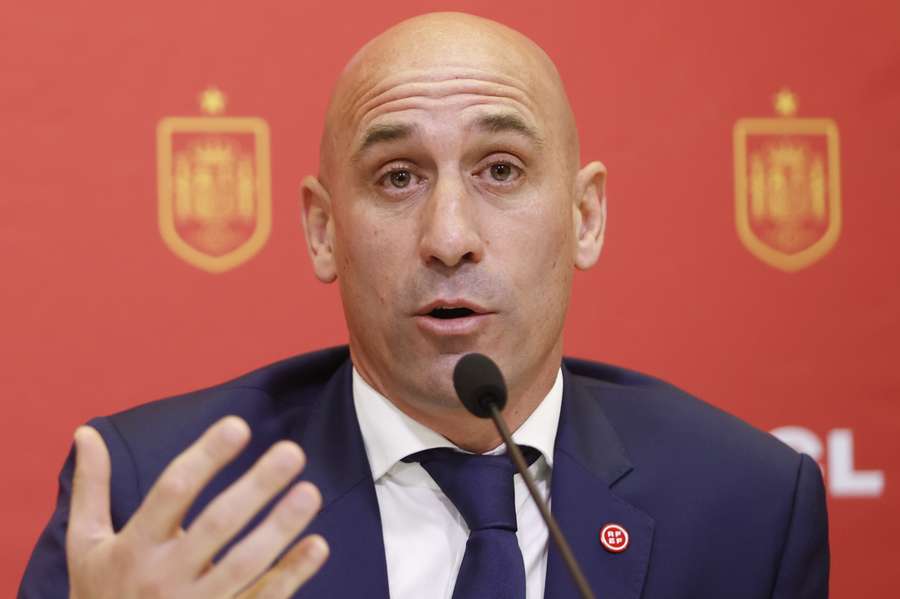 Luis Rubiales treedt naar verluidt af als bondsvoorzitter