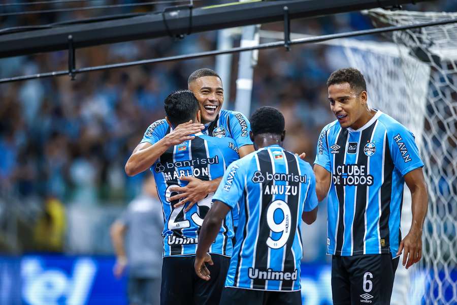 Amuzu brilhou em Grêmio 3x0 Internacional