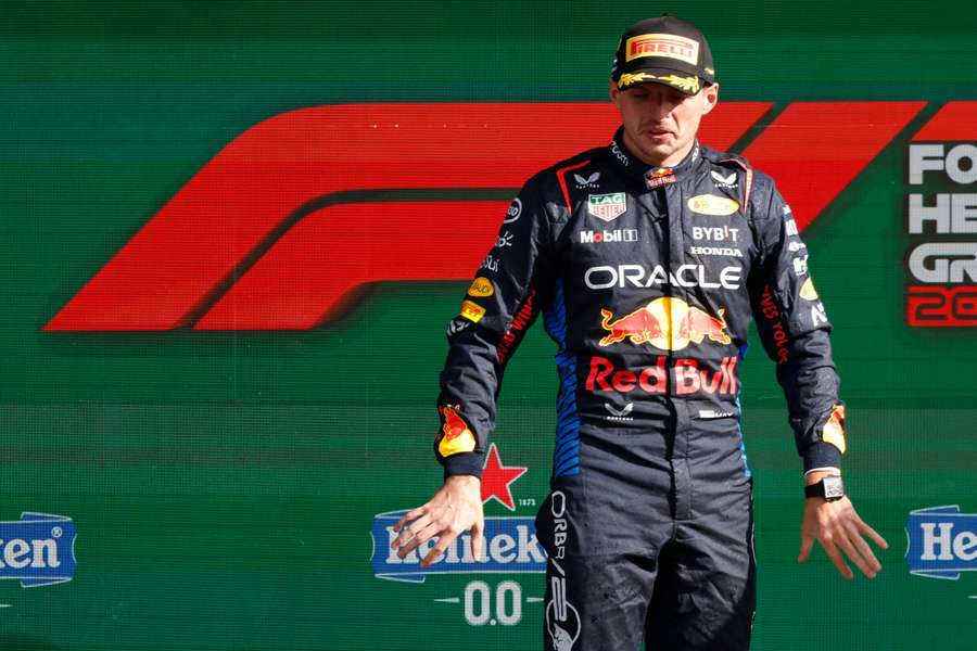 Verstappen ya no domina con mano de hierro