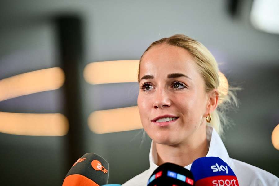 Giulia Gwinn s'est adressée à la presse Giulia Gwinn s'est adressée à la presse
