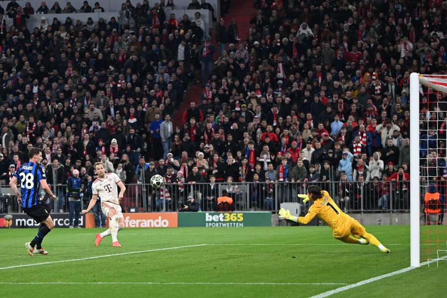 Bayern Munich's Harry Kane in action during the Champions League match between against Inter