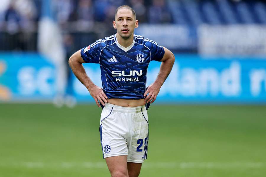 Nikola Katic droht mit einer Knieverletzung das Saisonaus Nikola Katic droht mit einer Knieverletzung das Saisonaus