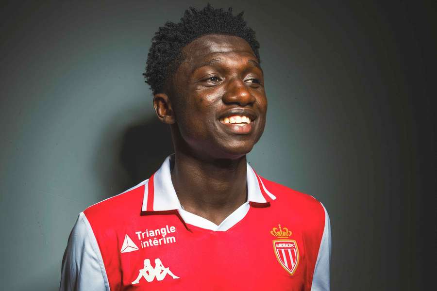 Lamine Camara opuszcza Metz i wiąże się z Monaco do 2029 roku