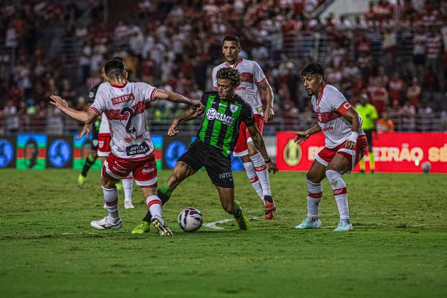 América-MG venceu a segunda seguida fora de casa