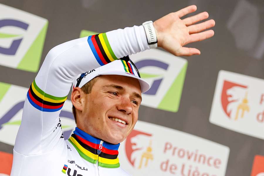 Evenepoel viert zijn overwinning na Liege-Bastogne-Liege op 23 april