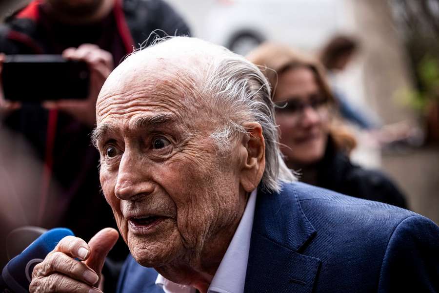 Blatter findet, dass es "zu viel Fußball" gibt