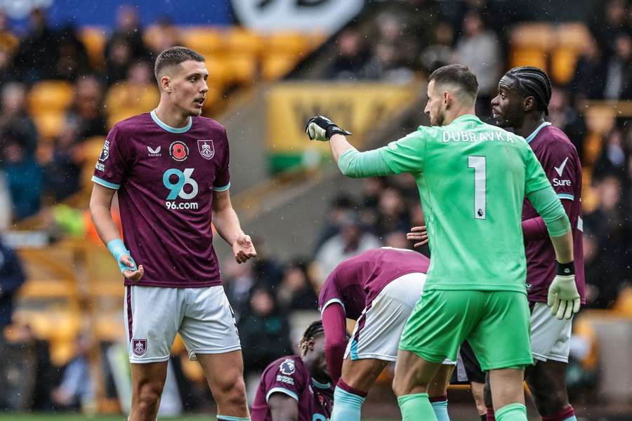 Dúbravka pomohol Burnley k víťazstvu. Dúbravka pomohol Burnley k víťazstvu.