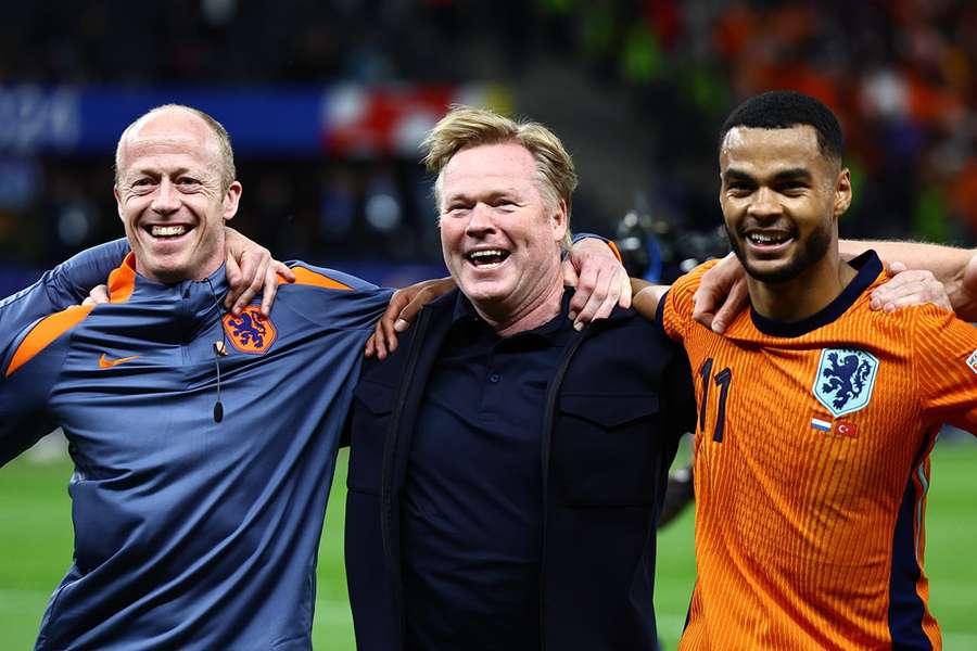 Een zeer blije Koeman na de wedstrijd