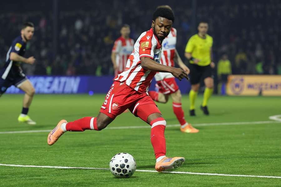Douglas Owusu v Plzni údajně neprošel zdravotní prohlídkou. Douglas Owusu v Plzni údajně neprošel zdravotní prohlídkou.