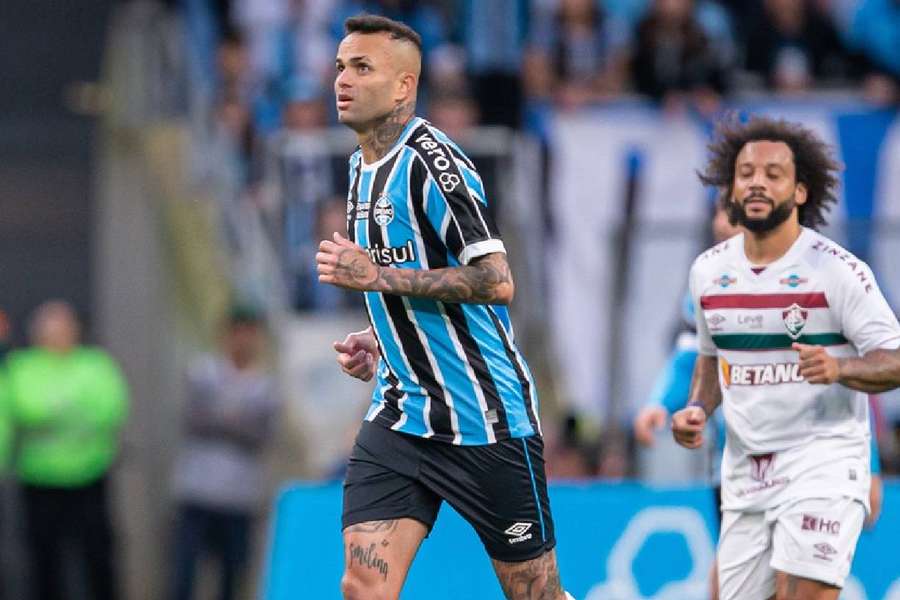 Luan foi a campo em vitória do Grêmio sobre o Fluminense por 2 a 1