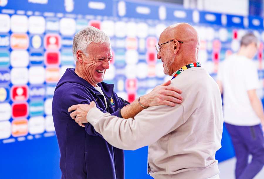 Deschamps e De la Fuente antes do duelo de terça-feira