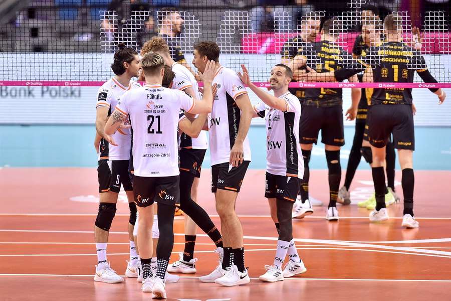 Trzy razy 25:23 i Jastrzębski Węgiel ponownie melduje się w finale PlusLigi