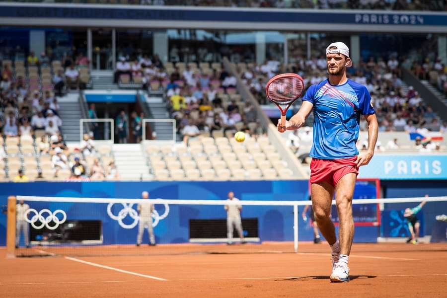 Tomáš Macháč s Kateřinou Siniakovou si zahrají olympijské semifinále.