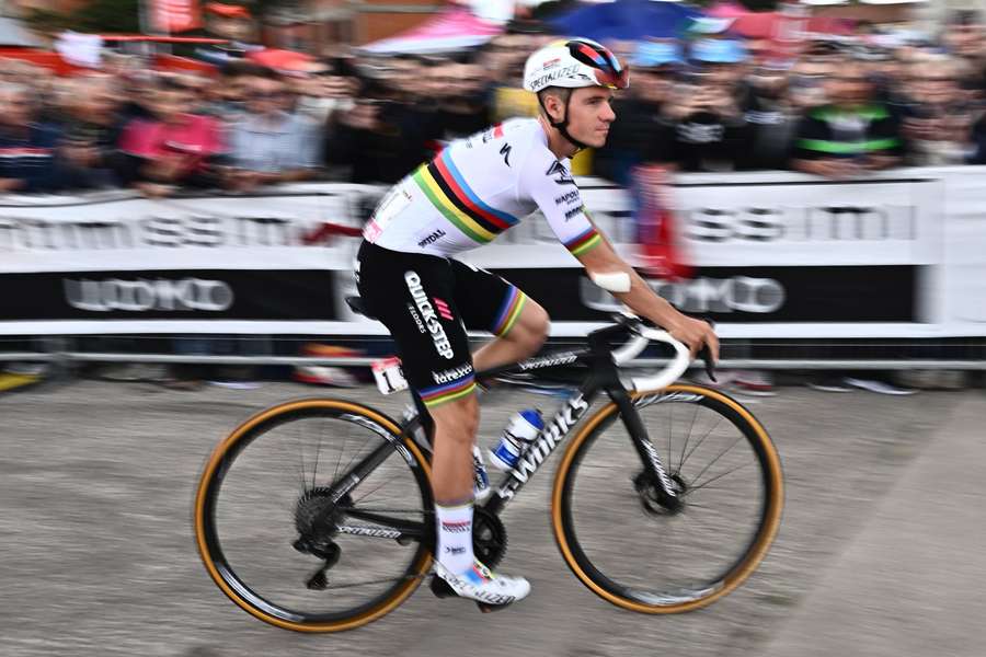 Remco Evenepoel hier nog op de fiets