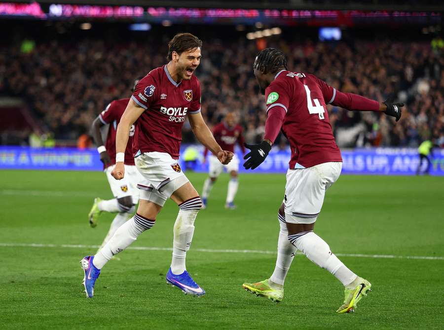 West Ham romped to a 4-0 win over Wolves on Friday
