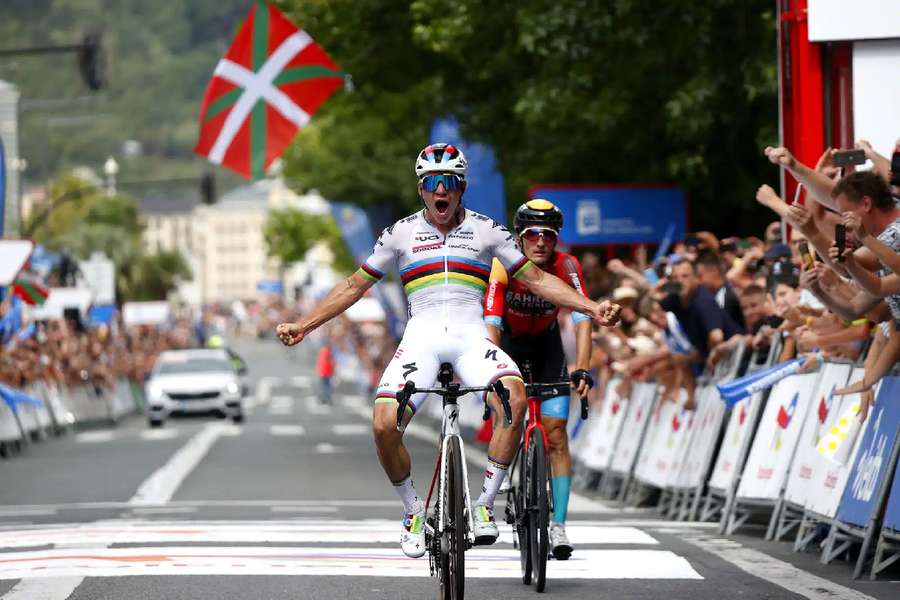 Remco Evenepoel gagne à nouveau la Clásica San Sebastián