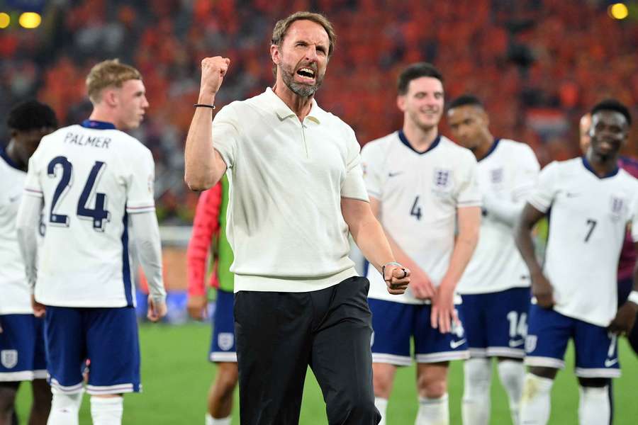 Gareth Southgate vil se et engelsk hold, der tager teten.