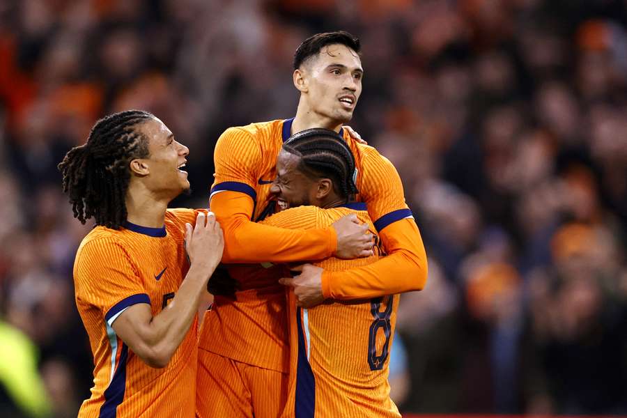 Holanda embalou a quarta vitória consecutiva