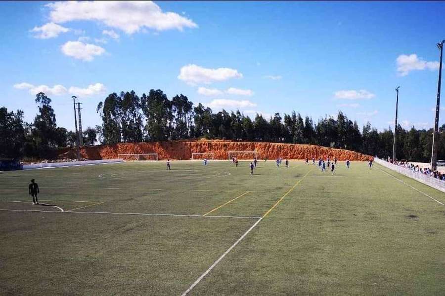 Fogo obriga a mudança do local de treinos da seleção distrital sub-14 de Coimbra Fogo obriga a mudança do local de treinos da seleção distrital sub-14 de Coimbra