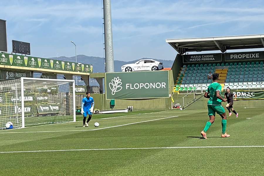 Tondela venceu Académica por 2-1 Tondela venceu Académica por 2-1