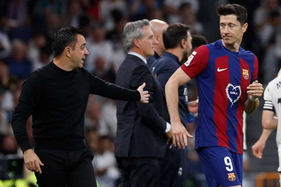 Media w Hiszpanii: Barcelona rozważa zastąpienie Lewandowskiego graczem Newcastle