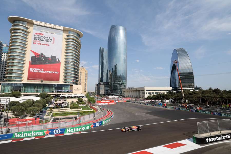 Sergio Perez auf dem Baku City Circuit