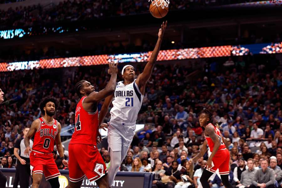 NBA roundup: Mavs' play-off hoop wordt de grond ingeboord door Bulls